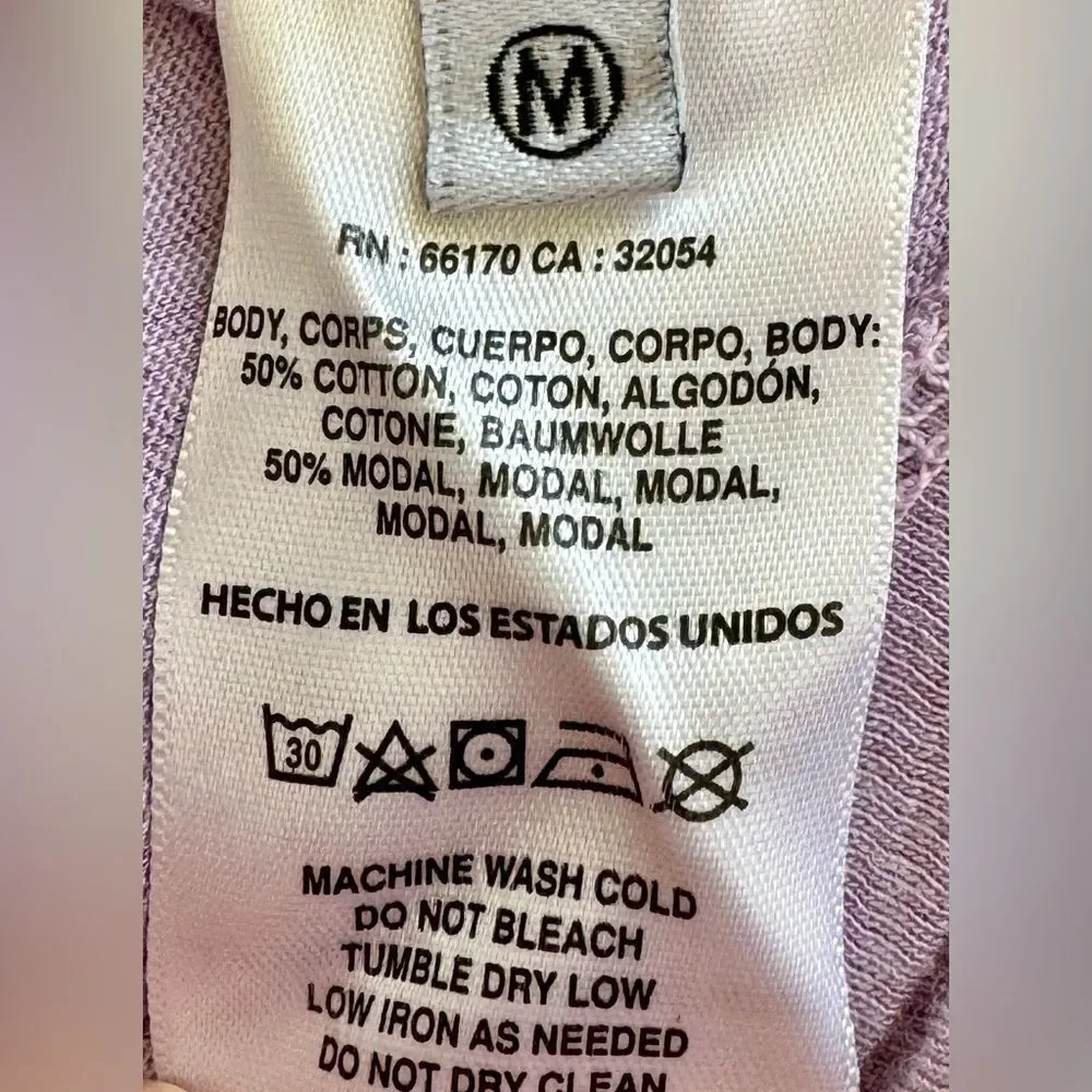 T. La Anthropologie Short Sleeve Purple Flowy Classic V-Neck Pocket Tee. Medium. - Picture 7 of 7